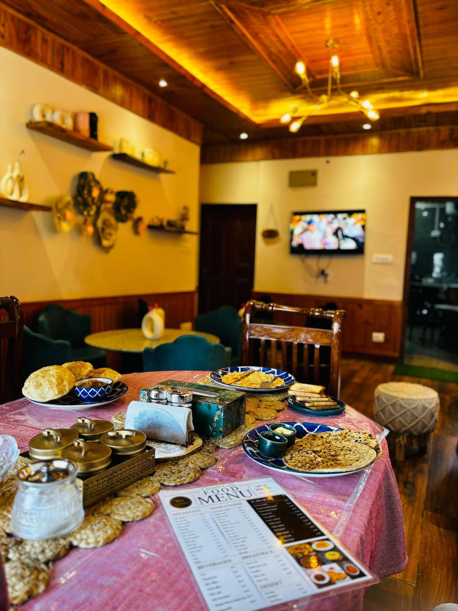 Hilly Horizon Bnb Kufri Cheog ภายนอก รูปภาพ